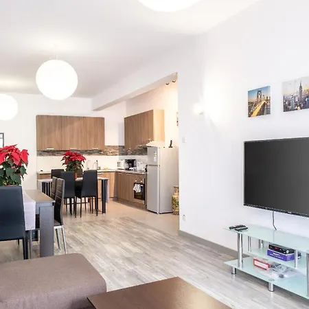 Atlas3 Apartman *